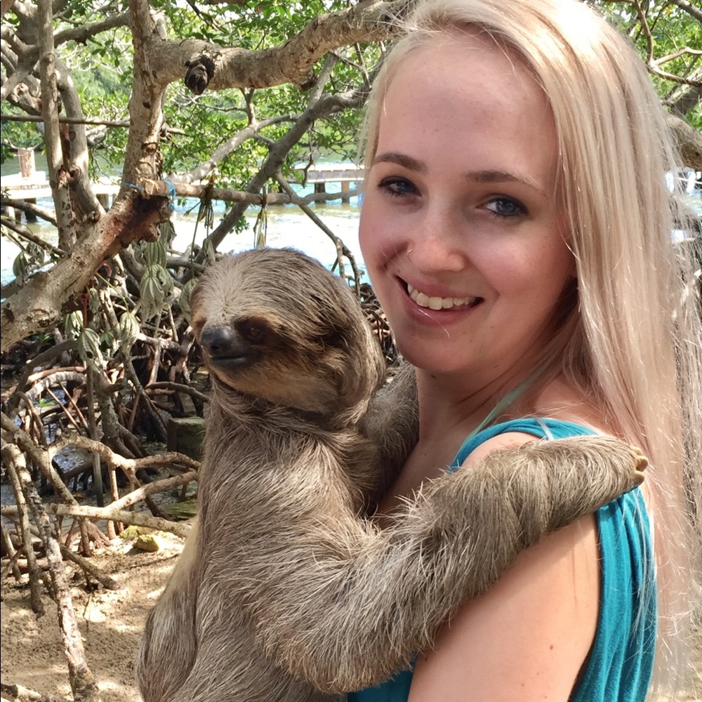 Meet your Posher, Laura